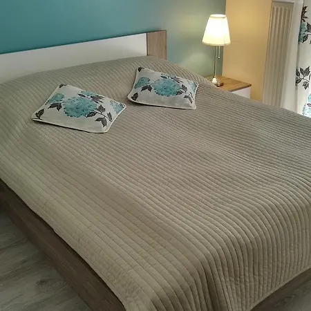 Apartament New Versal Apartamento